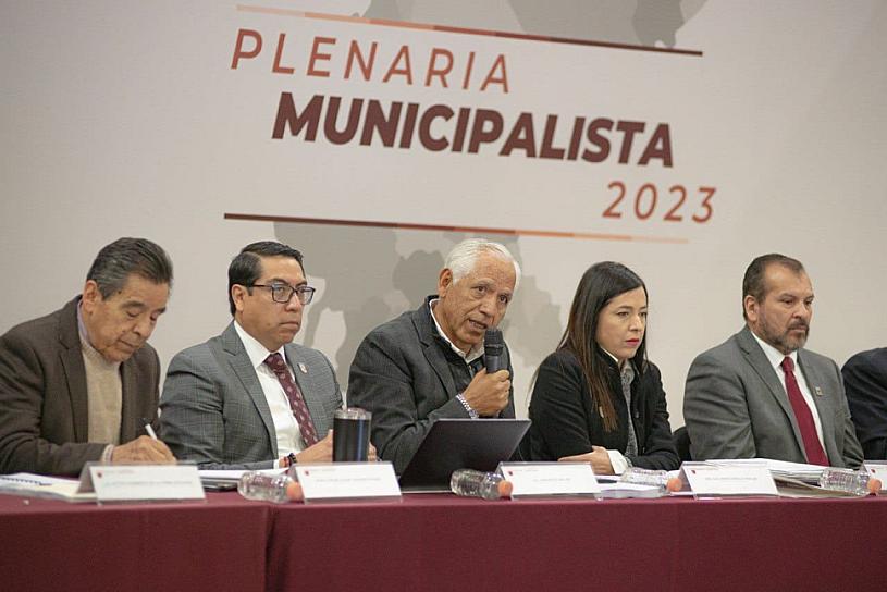 ESTABLECE GOBIERNO ESTATAL CONVENIOS CON PRESIDENTES MUNICIPALES