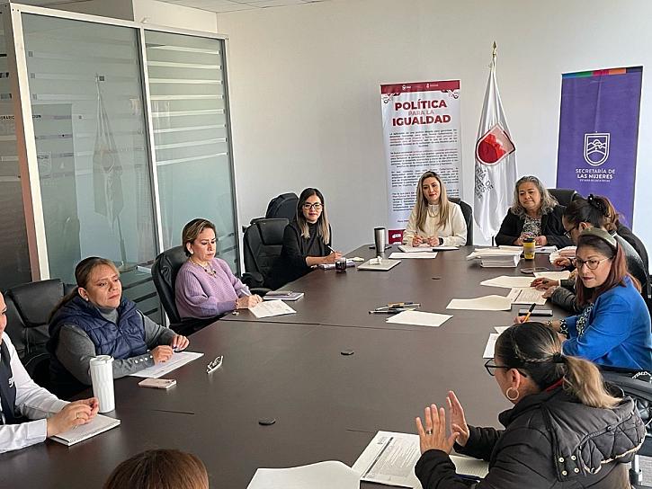 Establecen Mesa de Diálogo Semujer y Organizaciones civiles