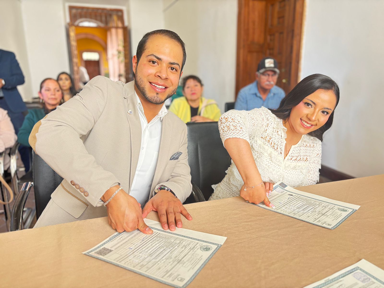 CONSOLIDA DIF CAPITAL CERTEZA JURÍDICA A FAMILIAS