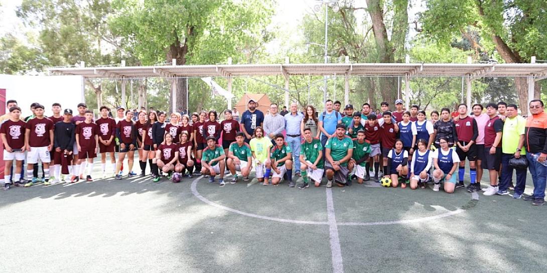 ESTUDIANTES VIVEN EMOCIONANTE TORNEO DE FÚTBOL RÁPIDO EN JEREZ  