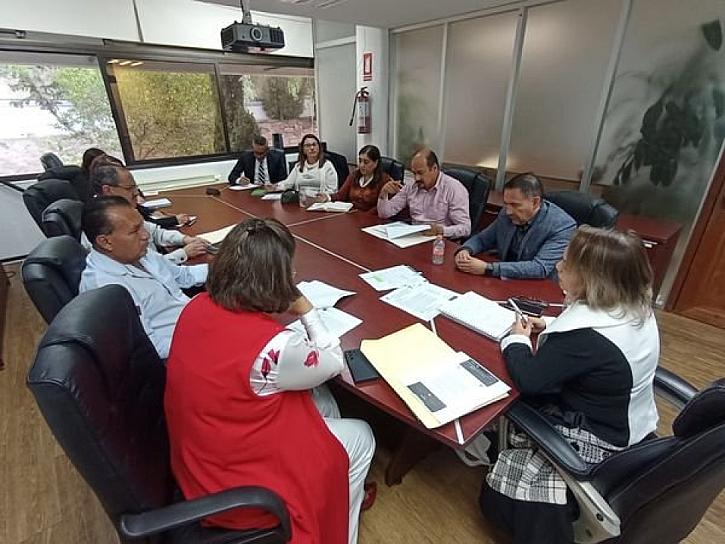 EVALÚAN AUTORIDADES DE LA SEZ AVANCE DE CICLO ESCOLAR 