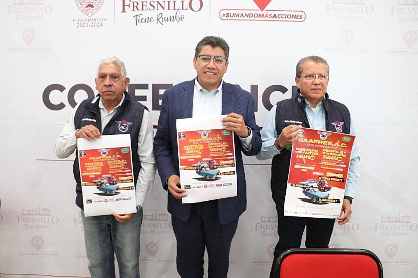 EXHIBIRÁN Y DESFILARÁN COCHES ANTIGUOS EN FRESNILLO
