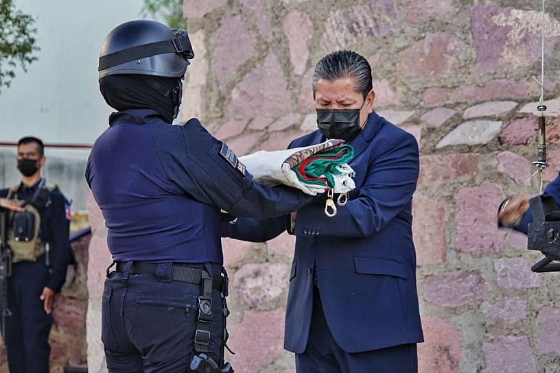 EXHORTA DAVID MONREAL A CORPORACIONES DE SEGURIDAD A NO DESISTIR EN RECOBRAR LA PAZ