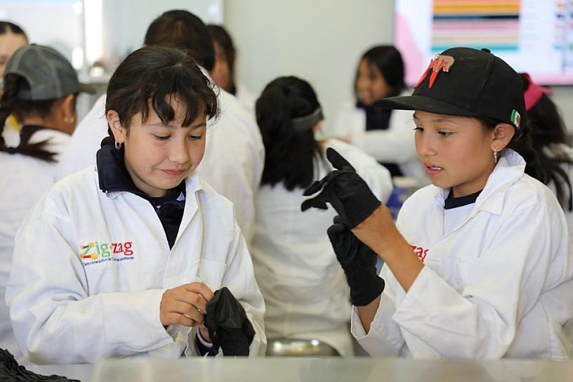 Exhortan investigadoras a niñas y jóvenes zacatecanas a estudiar ciencias 