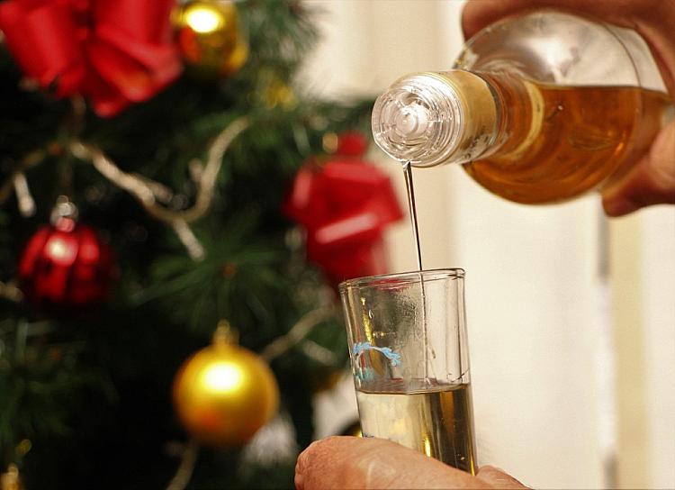 Exhorta SSZ a moderar el consumo de alcohol en temporada navideña