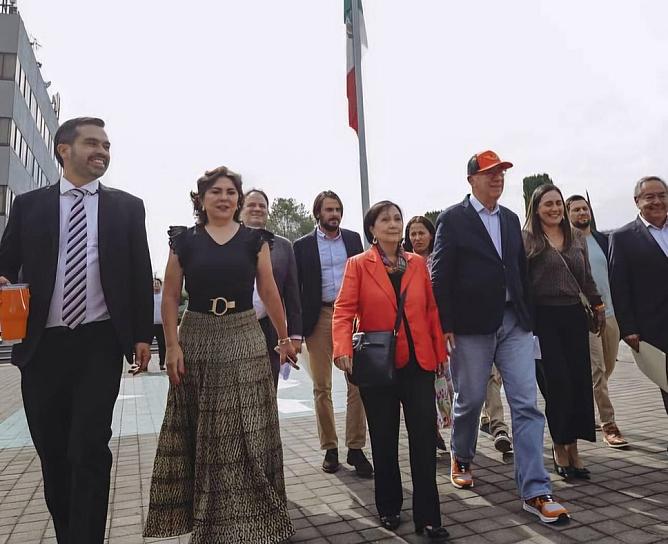 EXIGE AMALIA GARCÍA AL INE RESPETAR EL VOTO CIUDADANO 