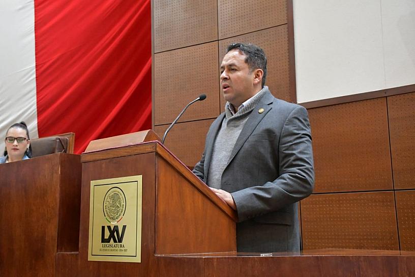 Exige Marco Vinicio Flores garantizar transporte público digno