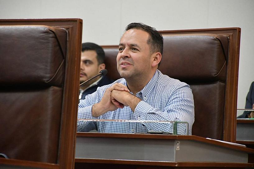 EXIGE MARCO VINICIO FLORES SOLUCIONES ANTE ESTRÉS HÍDRICO Y CAMBIO CLIMÁTICO