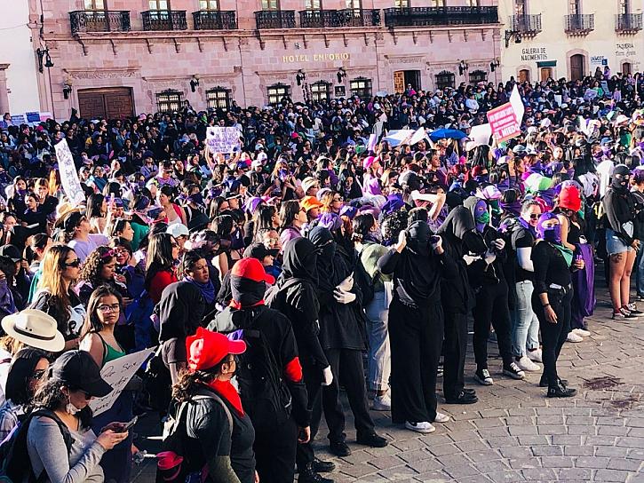 EXIGEN COLECTIVAS FEMINISTAS RENUNCIA DEL SECRETARIO GENERAL DE GOBIERNO, DE LA SSP Y POLICÍA VÍAL