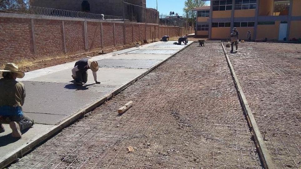 EXIGEN PADRES DE FAMILIA ASIGNACIÓN DE PROFESORES EN ESCUELA PRIMARIA 