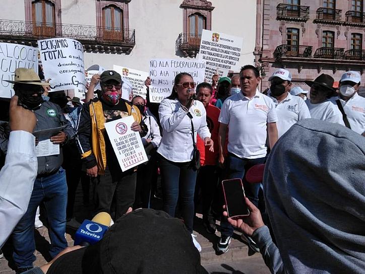 EXIGEN SINDICATO DE SALUD Y SECCIÓN 58 DEL SNTE ATENCIÓN DEL GOBIERNO 