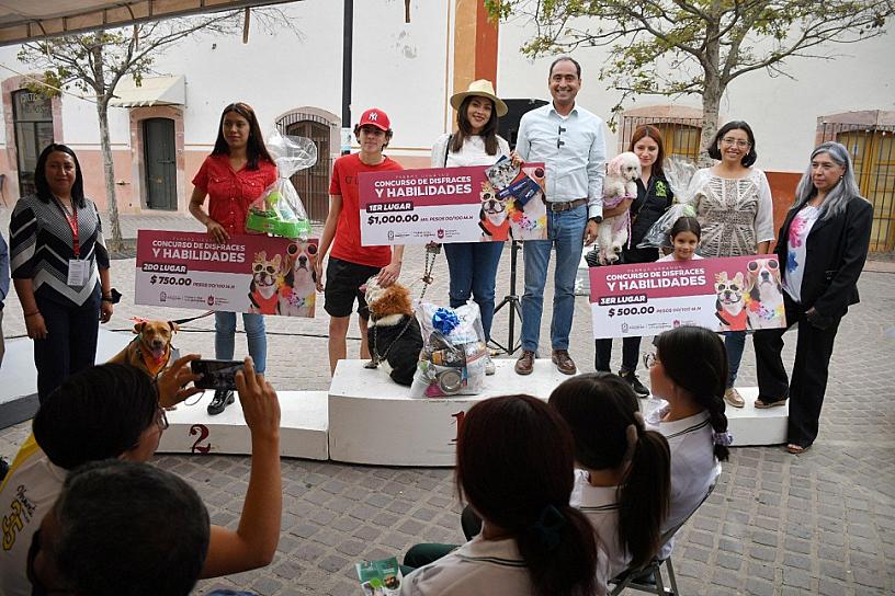 EXITOSO, CONCURSO DE DISFRACES DE MASCOTAS EN GUADALUPE