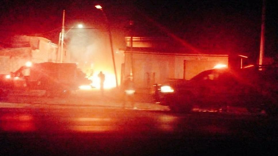 EXPLOSIÓN DE AUTO EN CELAYA DEJA AL MENOS 4 AGENTES DE LA GN HERIDOS