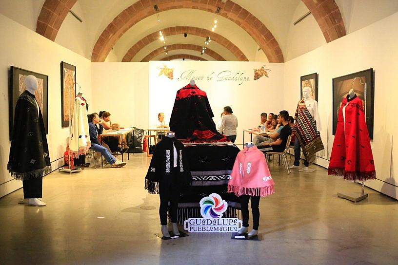 EXPONEN CREACIONES DE ‘GUADALUPE HECHO A MANO, SARAPES ZACATECAS’ 