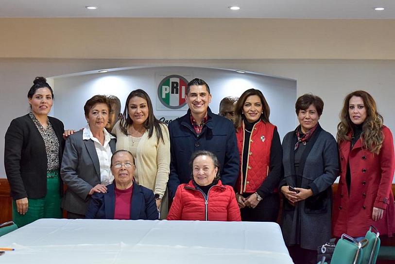 EXSECRETARIAS GENERALES DEL PRI DAN SU RESPALDO A CARLOS PEÑA