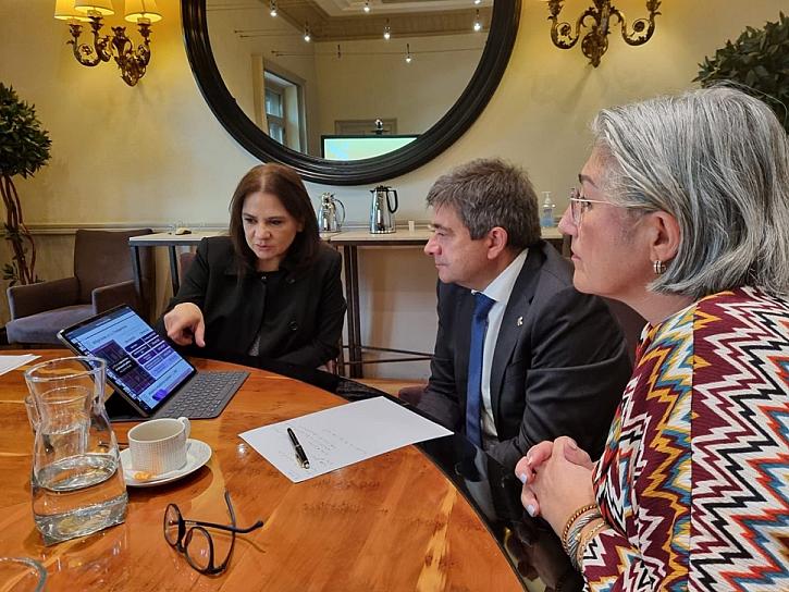 EXTIENDE INAI LAZOS DE COOPERACIÓN CON AGENCIA DE DATOS ESPAÑOLA