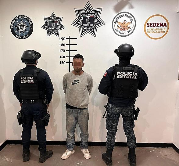 DETIENEN A HOMBRE POR POSESIÓN DE CARTUCHOS ÚTILES 