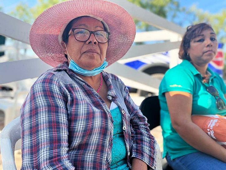 FAMILIARES DE MINEROS ATRAPADOS, EN INCERTIDUMBRE AUN NO SE DESAGUAN TODOS LOS POZOS 