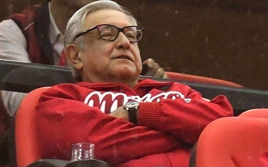 FELICITA AMLO A LOS PAPÁS EN SU DÍA 