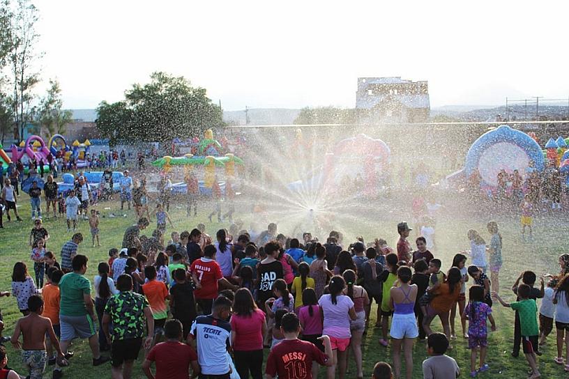 FESTEJAN A LOS PEQUEÑOS CON FESTIVAL ACUÁTICO EN TABASCO