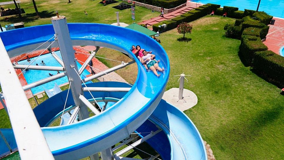 FESTEJAN A NIÑOS Y MADRES DE FAMILIA DE PALMAS ALTAS