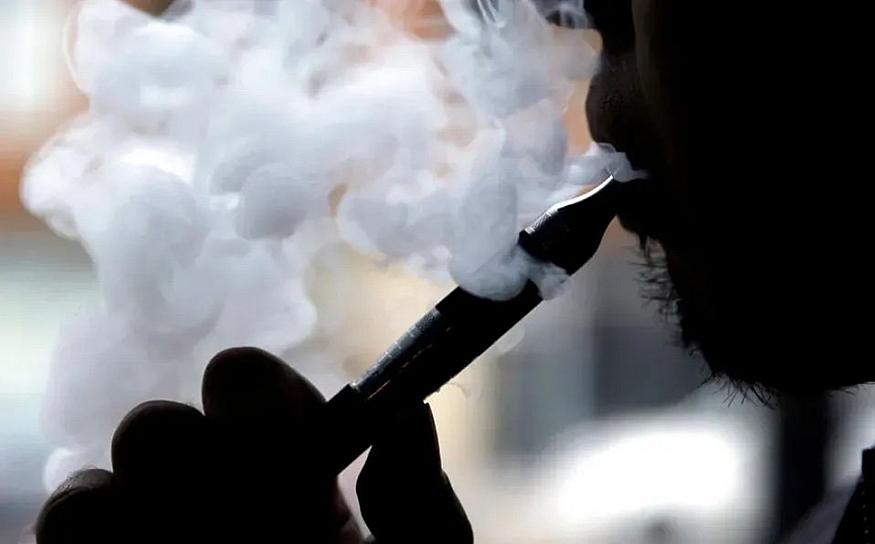 FIRMA AMLO DECRETO QUE PROHÍBE CIRCULACIÓN Y VENTA DE CIGARROS ELECTRÓNICOS Y VAPEADORES