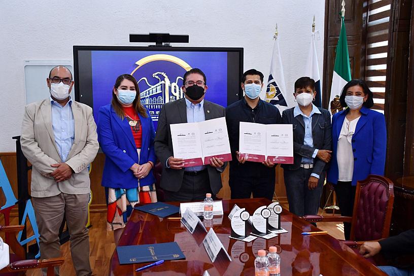 FIRMA CHÁVEZ PADILLA CONVENIO CON UNIDAD ACADÉMICA DE ENFERMERÍA 