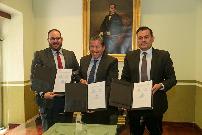 FIRMA GOBERNADOR CONVENIO DE COLABORACIÓN CON INFOTEC 