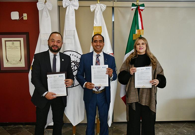 Firman convenio Ayuntamiento de Guadalupe y la Universidad de la Vera Cruz