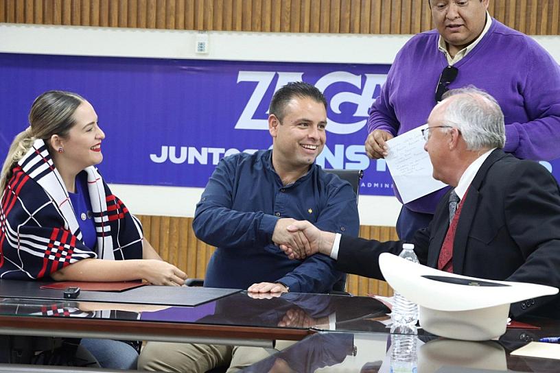 FIRMAN CONVENIO PARA APOYAR A NIÑOS CON PALADAR HENDIDO Y SÍNDROME DE DOWN