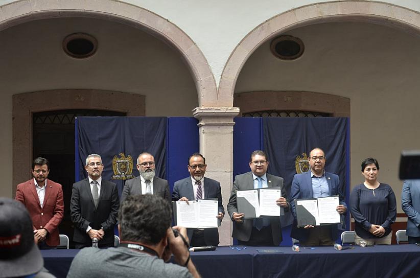 FIRMAN CONVENIO UAZ-IEEZ PARA RENOVACIÓN DE FUNCIONARIOS UNIVERSITARIOS