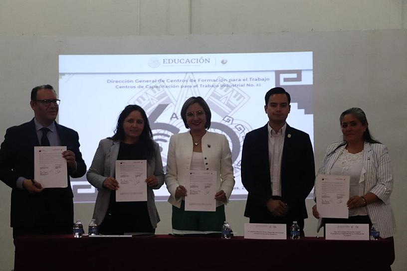 FIRMAN SEMUJER Y CECATI CONVENIO PARA CAPACITAR A PRESTADORAS DE SERVICIOS
