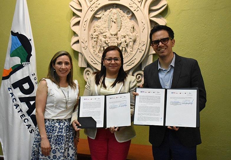 FIRMAN ZACATECAS Y GUANAJUATO ACUERDO DE COLABORACIÓN PARA IMPULSAR EL DESARROLLO ARCHIVÍSTICO