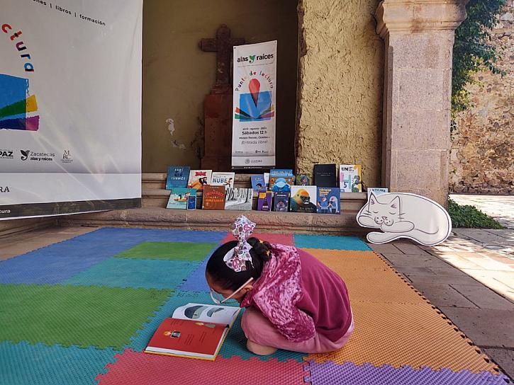 FOMENTA COLECTIVA FLORES DEL DESIERTO LA LECTURA ENTRE LOS MÁS PEQUEÑOS