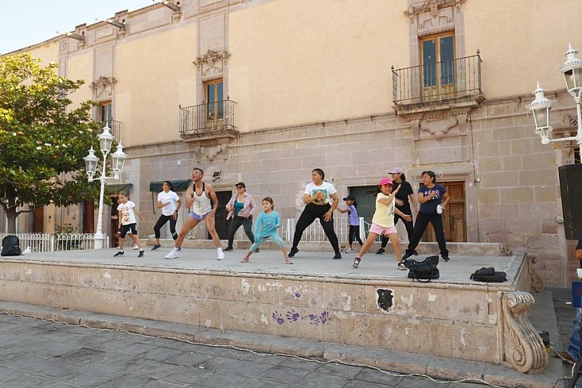 FOMENTAN VALORES FAMILIARES A TRAVÉS DE LA ACTIVIDAD FÍSICA