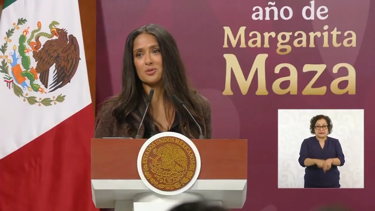ELOGIA SALMA HAYEK A CLAUDIA SHEINBAUM POR LOS NUEVOS INCENTIVOS A LA INDUSTRIA CINEMATOGRÁFICA