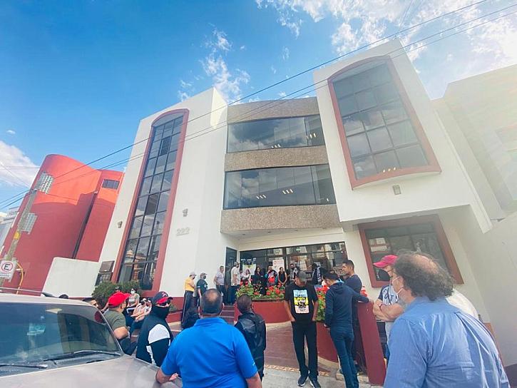 FRACASA NEGOCIACIÓN ENTRE SSP Y POLICÍAS DESPEDIDOS