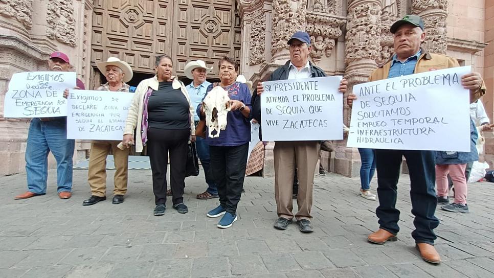 FRIJOLEROS SALEN EN BUSCA DE APOYO FEDERAL ANTE SEQUÍA 