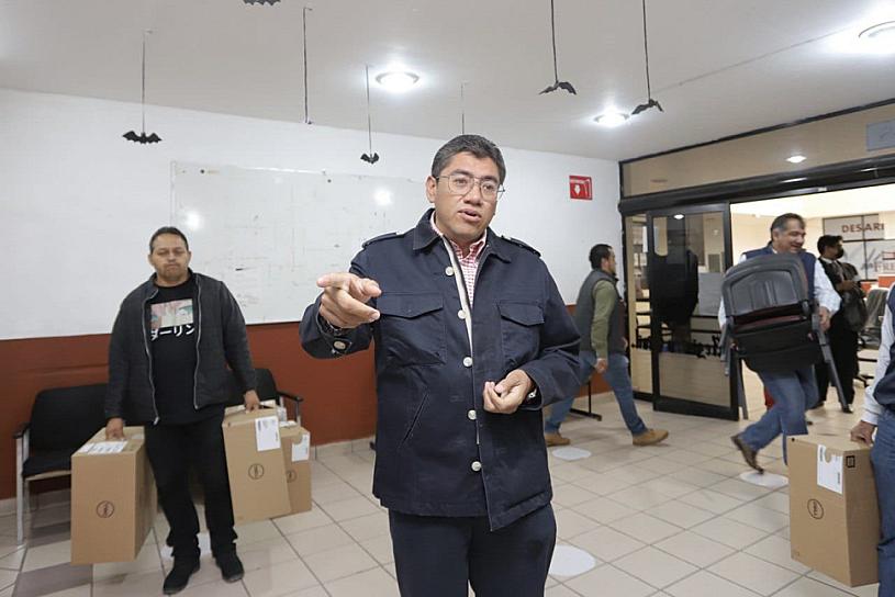 VISITA ALCALDE DE FRESNILLO OFICINAS DE LA ALCALDÍA