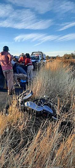 ATIENDEN RESCATISTAS ACCIDENTE EN MOMAX