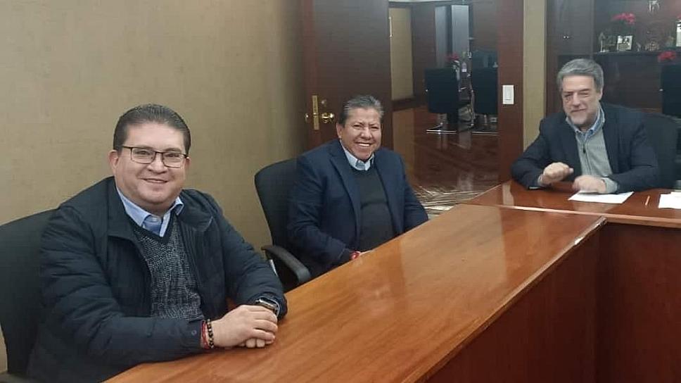BUSCAN DAVID MONREAL Y RECTOR DE LA UAZ APOYO DE LA FEDERACIÓN PARA CIERRE DE AÑO