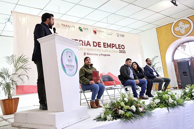 ORGANIZAN PRIMERA FERIA DE EMPLEO DE COMERCIO Y SERVICIOS EN JUAN ALDAMA