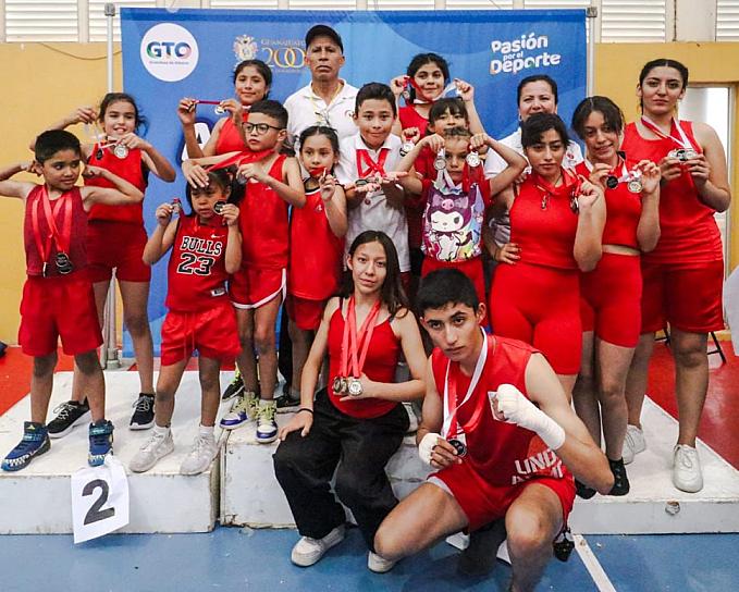 GANAN ZACATECANOS 35 MEDALLAS EN EL ENCUENTRO DE ARTE MARCIAL CHINO 