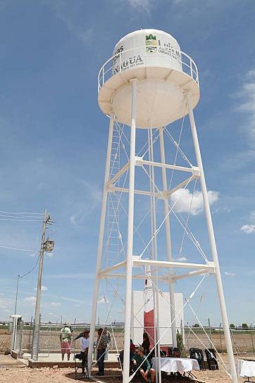 GARANTIZAN EL AGUA A FAMILIAS DE LUIS MOYA