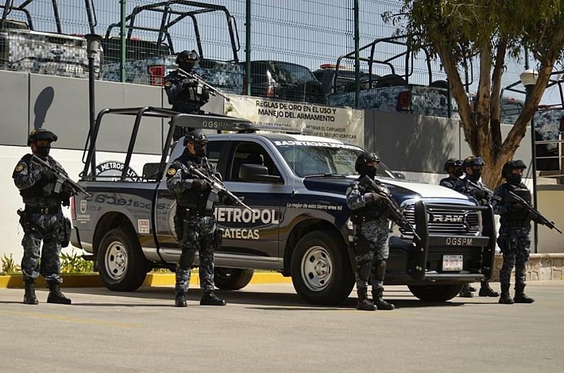 ASEGURAN MOTOCICLETA EN COLONIA TRES CRUCES; TENÍA REPORTE DE ROBO