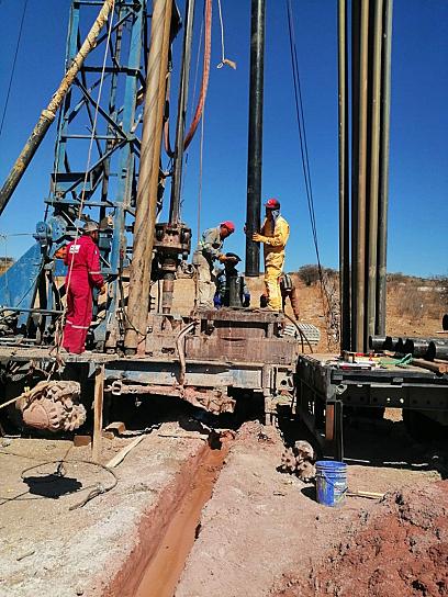 GOBIERNO ESTATAL PERFORA POZO DE AGUA POTABLE EN BENEFICIO DE COMUNIDADES DE VILLANUEVA