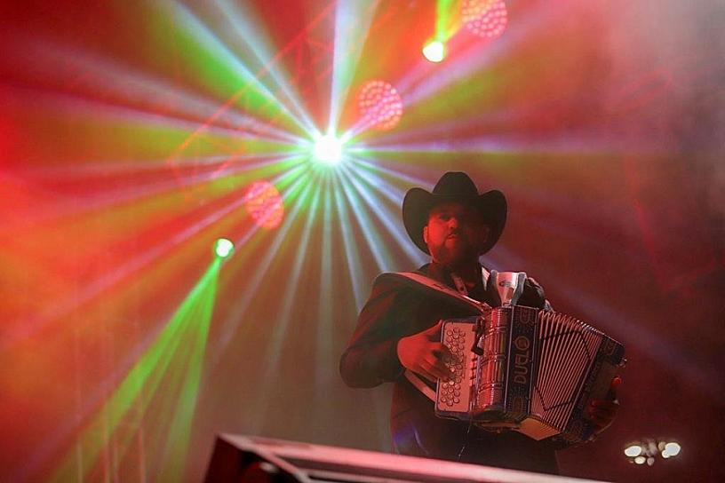 GRAN NOCHE CON GRUPO DUELO EN LA FENAFRE 2022 