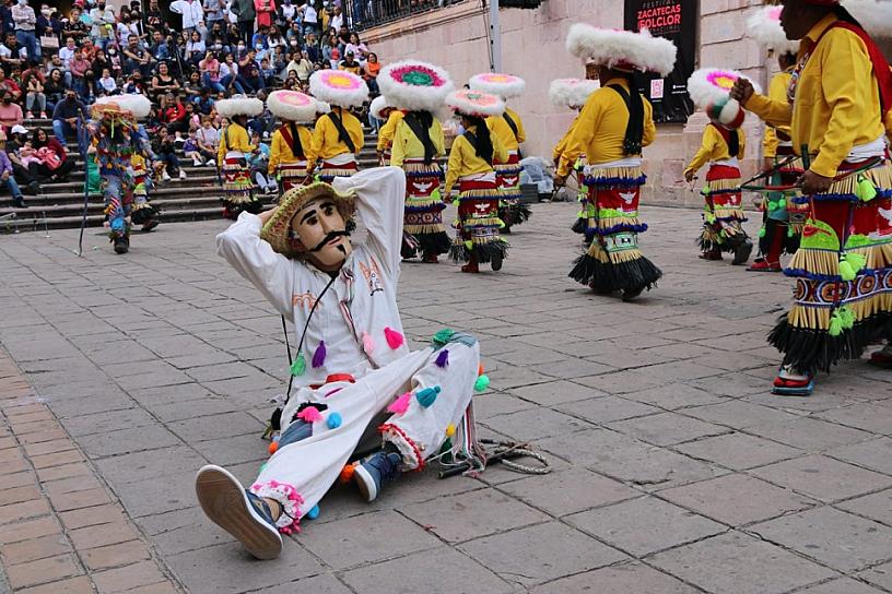 GRAN PRESENTACIÓN DE LAS COMPAÑÍAS DE DANZA EN EL FESTIVAL DEL FOLCLOR 2022
