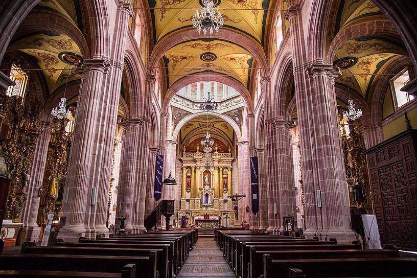 GUARDA EL TEMPLO DE SANTO DOMINGO UNA RIQUEZA EXCEPCIONAL EN SU INTERIOR 