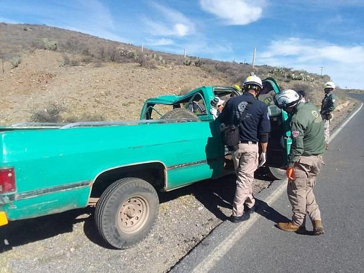 PIERDE EL CONTROL DE SU VEHÍCULO Y TERMINA VOLCADO; OCURRIÓ EN CARRETERA A VETAGRANDE 